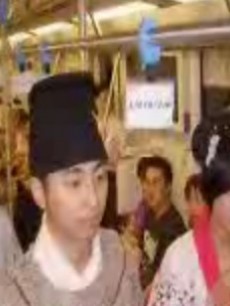 资讯《香港中学生梁逸峰诗朗诵鬼畜版》 主持