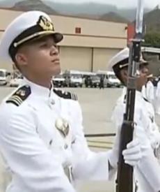 资讯《听哭了!实拍委内瑞拉军队奏中国国歌跑