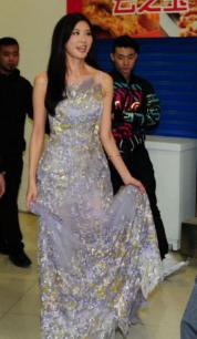 资讯《明星八卦-林志玲透视长裙美似<em>仙女</em> 自提